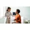 Image d'un médecin utilisant un appareil medical